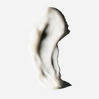Romige witte veeg van Thickening Conditioner op een lichte ondergrond